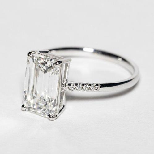 Sans Prix de Réserve - Bague tendance - 18 carats Or blanc -, Handtassen en Accessoires, Antieke sieraden