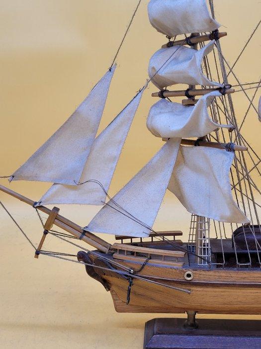 Modellschiff – Dreimast-Vollschiff aus Holz mit textilem, Antiek en Kunst, Curiosa en Brocante
