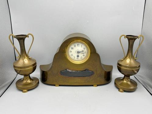 Horloge et parure de cheminée  (3) -  Art déco Cuivre -, Antiek en Kunst, Antiek | Klokken