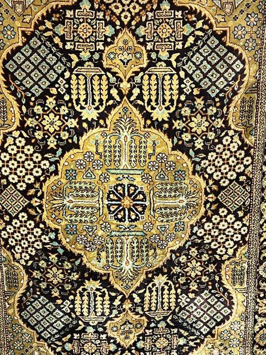 Ghoum Seide - Tapijt - 140 cm - 85 cm, Maison & Meubles, Ameublement | Tapis & Moquettes