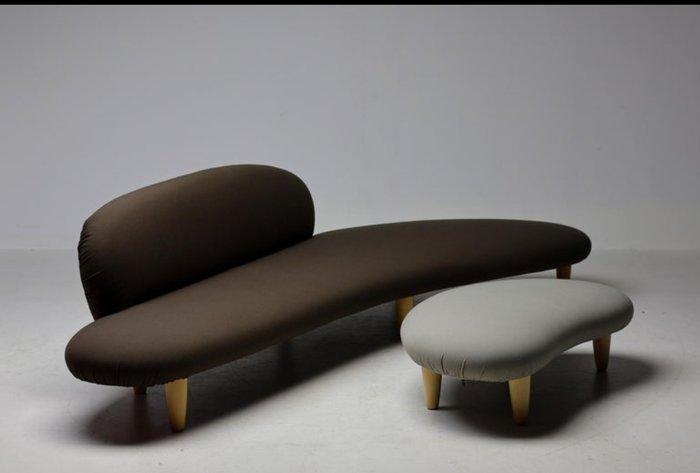 Vitra Design Museum - Isamu Noguchi - Bank (2) - Walnoot,, Antiquités & Art, Art | Objets design