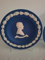 Wedgwood - Assiette (2) - Queen Elizabeth II and Duke Of