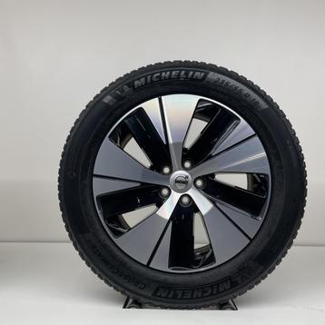 Volvo 18 inch velgen + Allseasonbanden  XC40 incl recharge beschikbaar voor biedingen