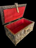 Antiek Reliekschrijn doos - Gepatineerd brons - 1920-1930 -