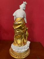 Capodimonte - Beeldje - Statuetta in porcellana raffigurante, Antiek en Kunst