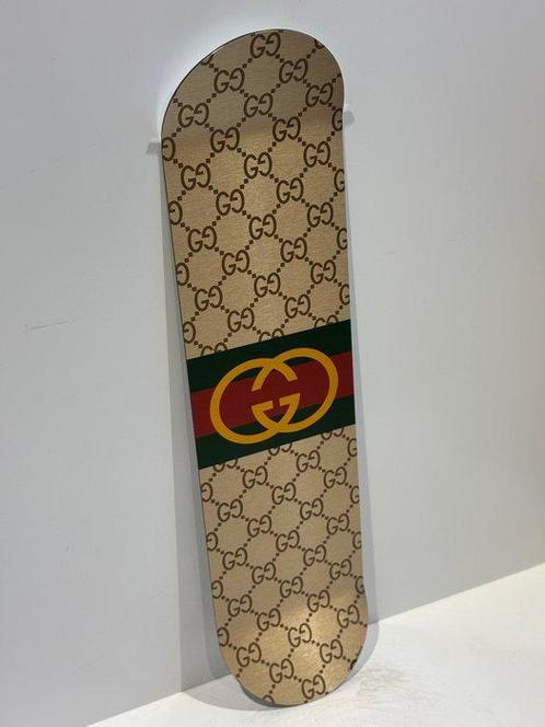 Rob VanMore - Skating by Gucci, Antiek en Kunst, Kunst | Schilderijen | Modern
