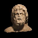 Oud-Grieks Marmer Monumentaal hoofd van de god Sabazios.