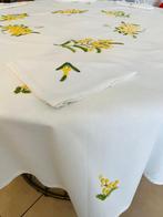 Broderie fait à la main - Nappe (9) - 165 cm - 165 cm -