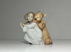 Nao by Lladró - Figurine - Hugs with Tigger from Disney, Antiek en Kunst