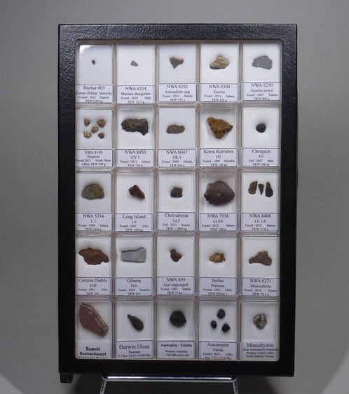 20 météorites classifiées différentes en boîte + 5, Verzamelen, Mineralen en Fossielen