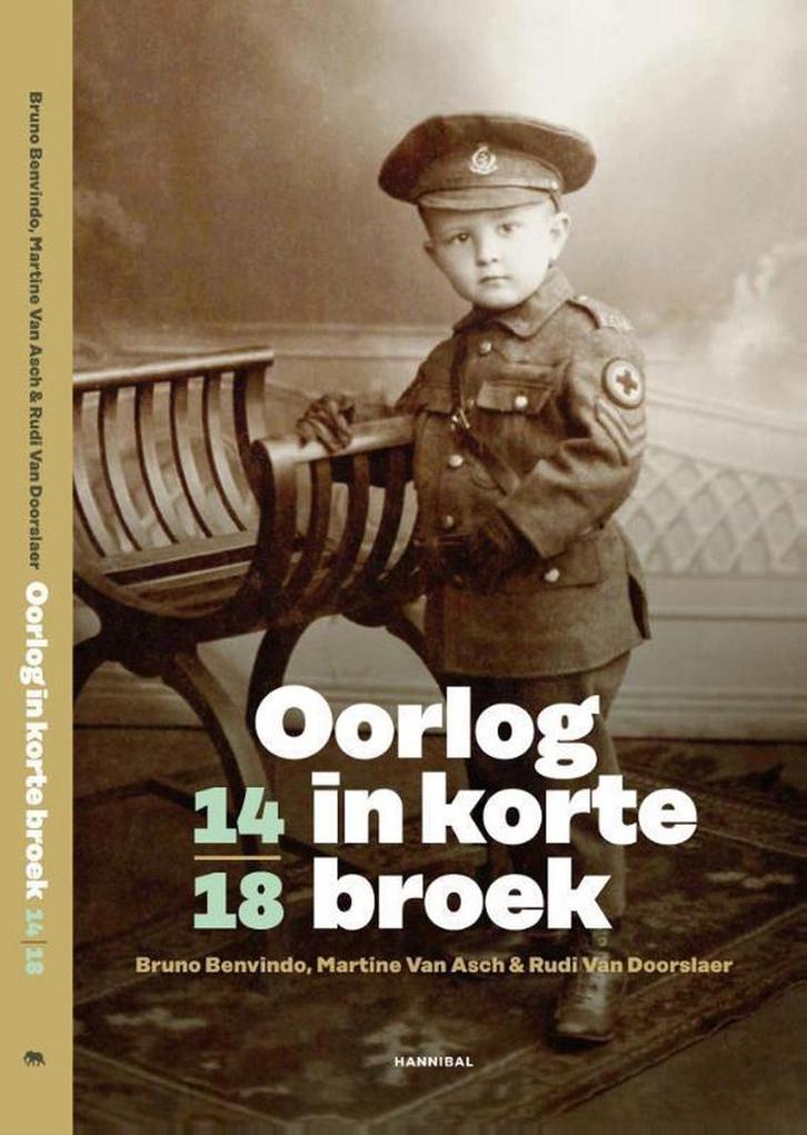 Oorlog in korte broek 9789492081759 Martine Van Asch, Boeken, Oorlog en Militair, Gelezen, Verzenden