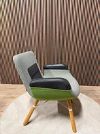 Vitra East River Chair, Huis en Inrichting, Verzenden, Zo goed als nieuw
