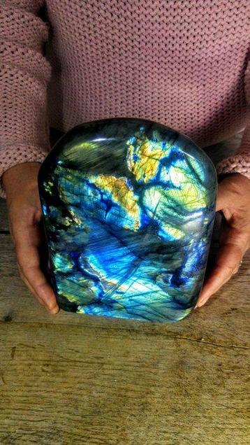 Labradorite vert argenté - chaméléon doré Forme libre -