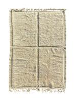 Witte Marokkaanse Moderne Tapijt – Mid-Century Modern Stijl, Huis en Inrichting, Nieuw