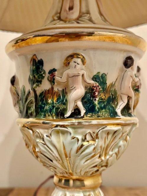 Capodimonte - Tafellamp - Porselein - Oude tafellamp, Antiek en Kunst, Curiosa en Brocante
