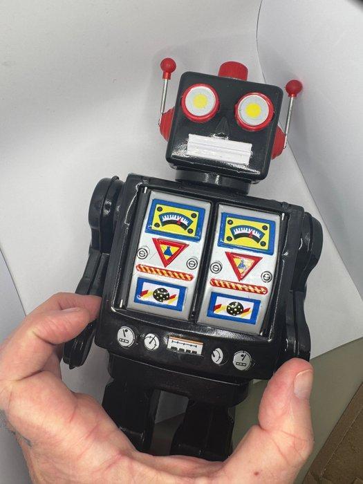METAL KING MK - Speelgoed robot Battery Operated ME 100, Antiek en Kunst, Antiek | Speelgoed