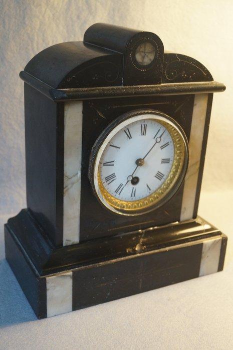 Pendule architecturale en marbre et ardoise, fin XIX s. -, Antiquités & Art, Antiquités | Horloges