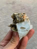 200g natuurlijke aquamarijn- en mica-specimen – zeldzaam en