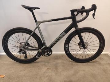 Canyon +Grail CF SLX 8 Di2 beschikbaar voor biedingen