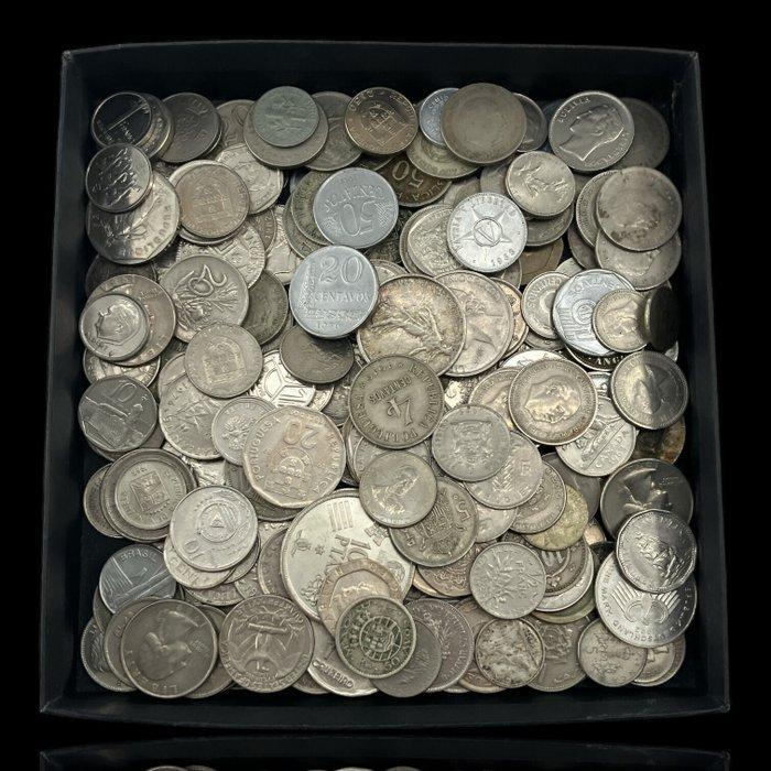 Wereld. Lote 200 Moedas do Mundo Várias datas (Zonder, Postzegels en Munten, Munten | Europa | Niet-Euromunten