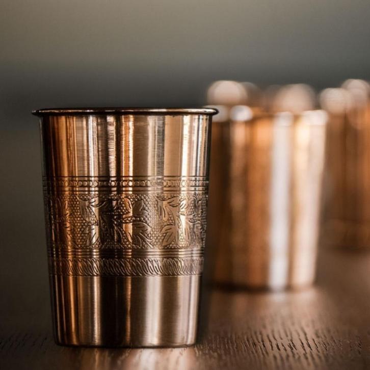 Puur Koperen Beker Bloempatroon Rand - 300 ml, Sport en Fitness, Gezondheidsproducten en Wellness, Lichaamsverzorging, Nieuw, Ophalen of Verzenden