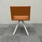 Design L.A.F. Oblique Chair van Jesse Visser, Oranje - wit, Gebruikt