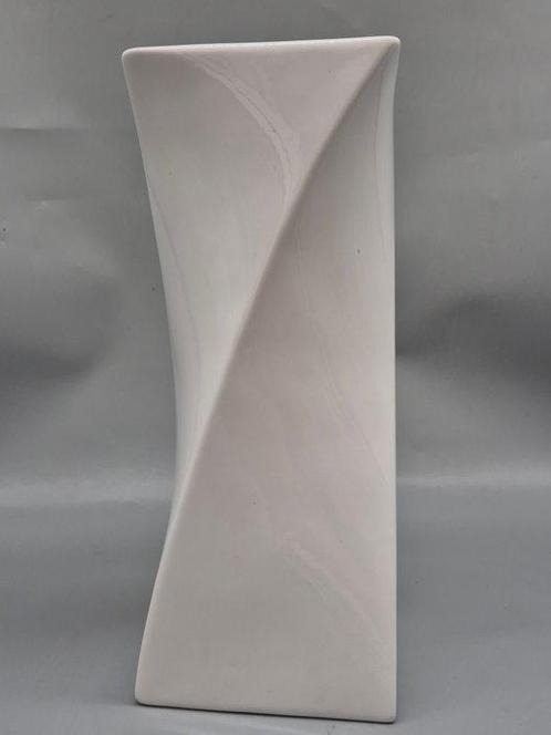 Vase - M. Popp pour Kaiser – Vase modèle 12481 – Porcelaine,, Antiek en Kunst, Curiosa en Brocante