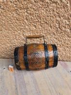 Snijwerk, Antik Tölgyfahordó - 21 cm - IJzer, Eik