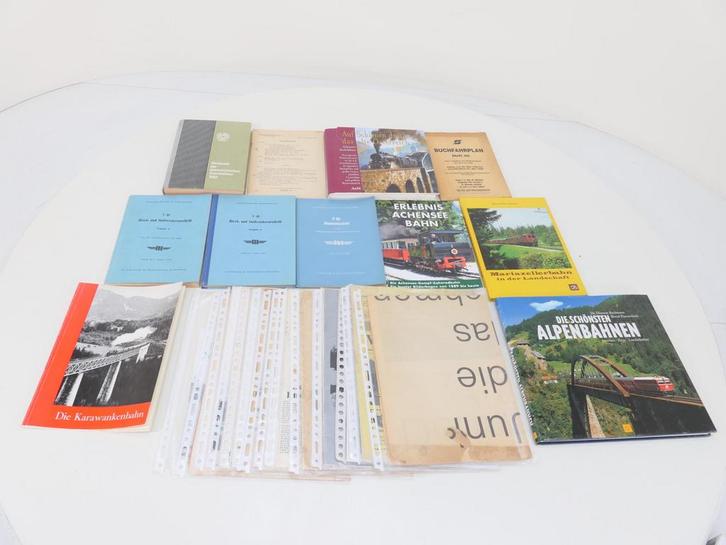 Boekenset 27-delig Oostenrijk #8248 (Nieuw binnen), Hobby en Vrije tijd, Modelbouw | Overige, Gebruikt, Ophalen of Verzenden