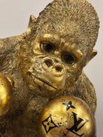 Rob VanMore - VANMORE Boxing Ape LV