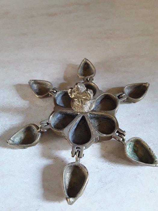 Kist - Verguld messing - doosje voor tabletten, Antiek en Kunst, Curiosa en Brocante