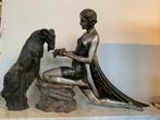 Jaques Limousin - sculptuur, Giovane donna con caprone - 45