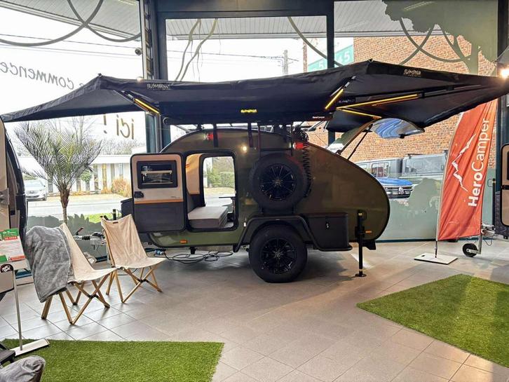 Caravane Hero Camper Armstrong (2026), Caravanes & Camping, Caravanes, 750 - 1000 kg, jusqu'à 2, Grand lit, 4 à 5 mètres, Enlèvement