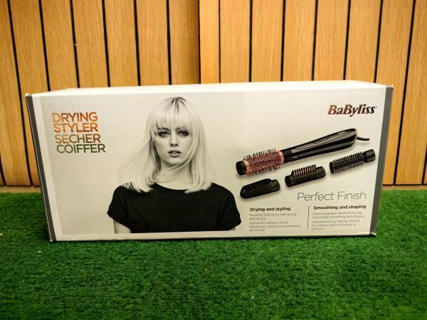 Veiling - BaByliss Perfect Finish Föhnborstel - In Nette St, Handtassen en Accessoires, Uiterlijk | Haarverzorging