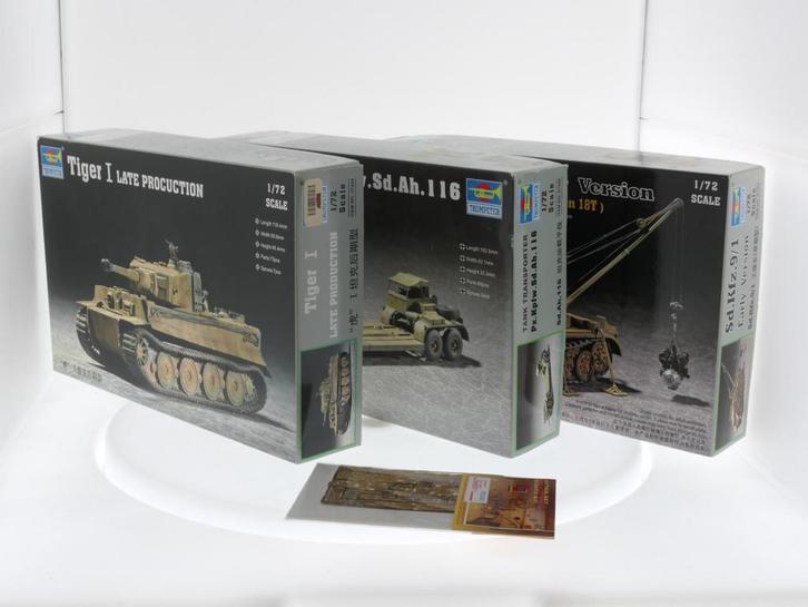 Schaal 1:72 Trumpeter Nrs. 07244 07249 07253 3 bouwpakket..., Hobby en Vrije tijd, Modelbouw | Auto's en Voertuigen, Gebruikt