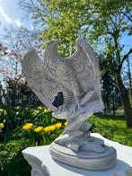 Beeld, Eagle on a Rock - 34 cm - Steen