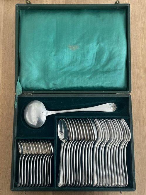 Christofle - Bestekset voor 12 personen (37) - Malmaison -, Antiek en Kunst, Antiek | Meubels | Tafels