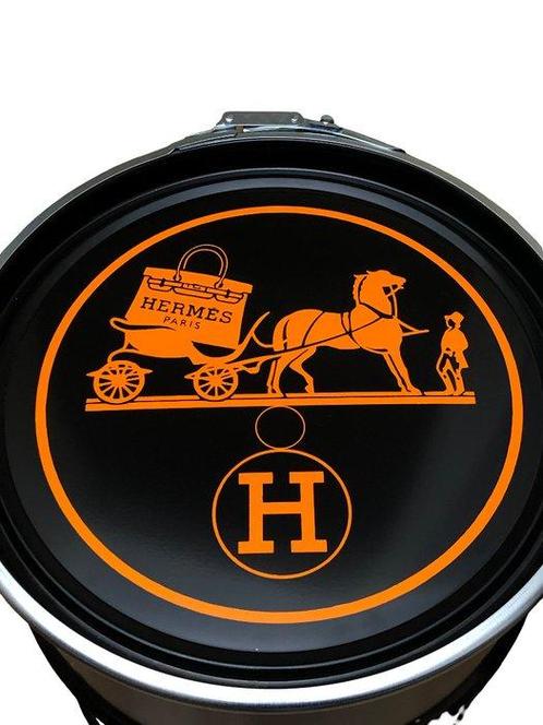 GF Exclusives - Hermès Barrel Artwork By: GF Exclusives, Antiek en Kunst, Kunst | Designobjecten