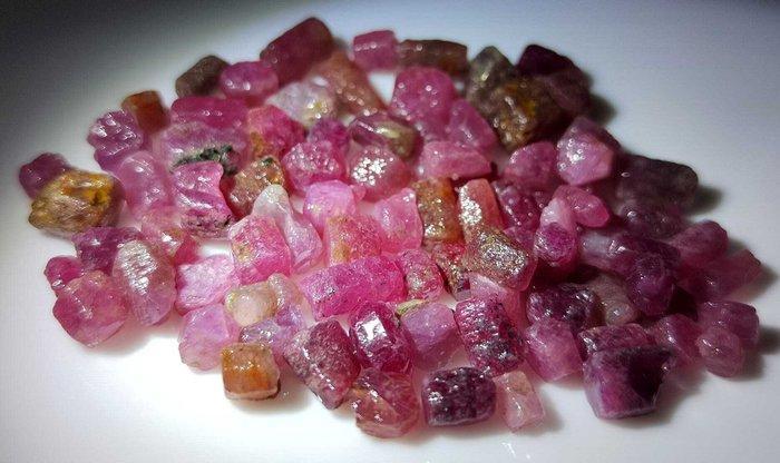 Ruby Natuurlijke Collectie - 150 karaat- 30 g, Verzamelen, Mineralen en Fossielen