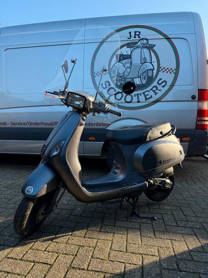 Scooter A-Klasse (Geen Rijbewijs Nodig!), Fietsen en Brommers, Scooters | Overige merken, Zo goed als nieuw, Benzine, Klasse A (25 km/u)