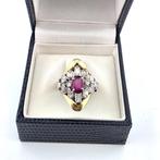Ring - 18 karaat Geel goud, Witgoud - 2.40ct. tw. Robijn -, Handtassen en Accessoires, Ringen, Nieuw