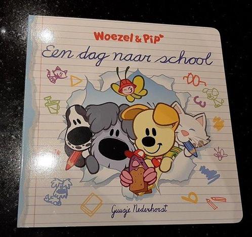 Woezel & Pip - Een dag naar school - kinderboek - kartonboek, Boeken, Overige Boeken, Zo goed als nieuw, Verzenden