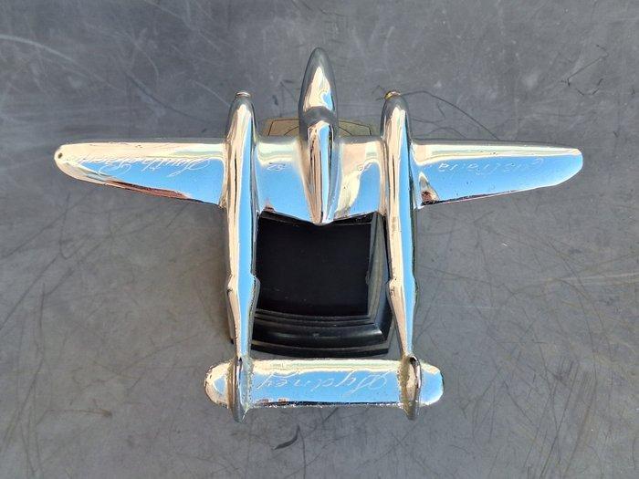 Modelvliegtuig - Lockheed P-38 Lightning - Metaal op, Antiek en Kunst, Antiek | Wandborden en Tegels