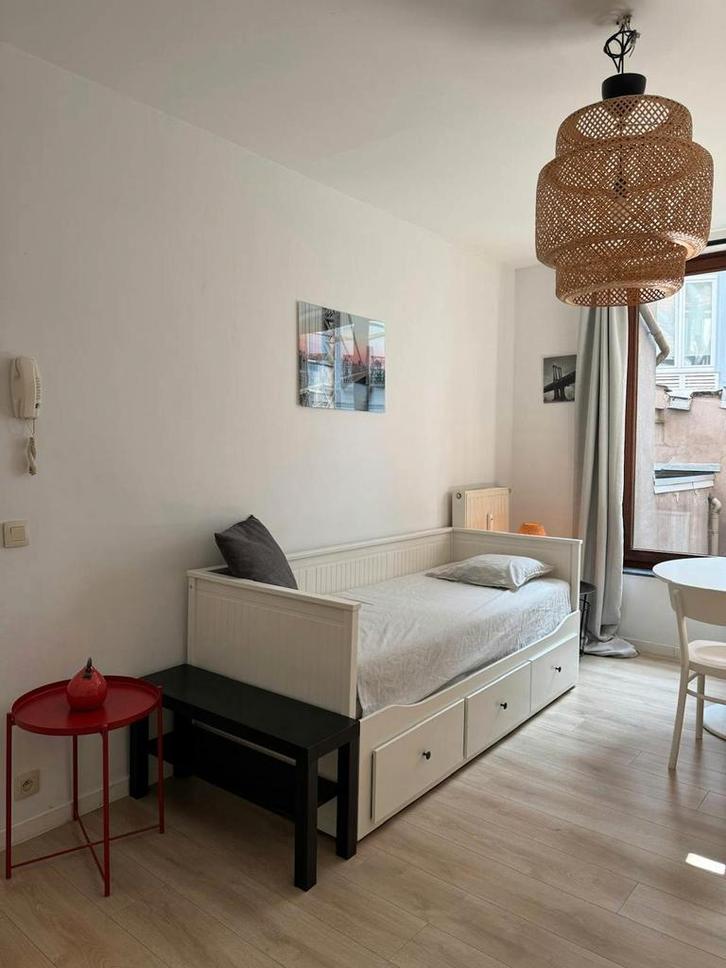 Appartement aan Rue de Malines, Brussels, Immo, Appartementen en Studio's te huur, Minder dan 20 m²
