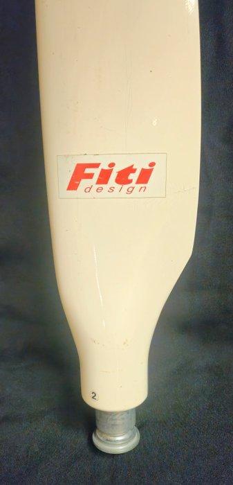 Fiti - Een onderdeel van een vliegtuigpropeller - 2000-2010, Antiek en Kunst, Antiek | Wandborden en Tegels