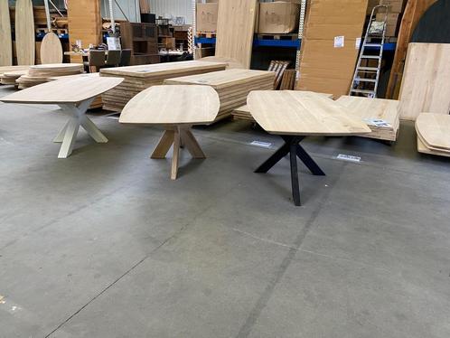 Aerts eiken, eettafel, Deens ovaal + spinpoot (A-keuze), Huis en Inrichting, Tafels | Eettafels, Nieuw, Eikenhout, Metaal