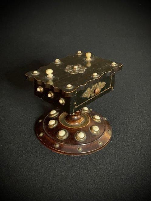 Cercueil - Bois, Laiton, Os - Miniature boîte à bijoux, Antiek en Kunst, Antiek | Overige Antiek