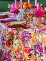 Jas met een olieverfprint van wilde bloemen, ruime tafels. -