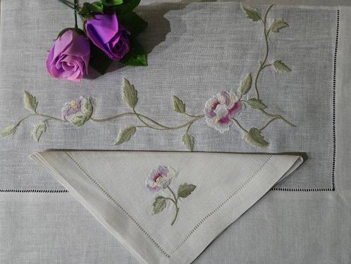 Tafelkleed  - 280 cm - 185 cm, Antiek en Kunst, Antiek | Tapijten, Tafelkleden en Textiel