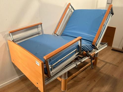 Volker 3080 MA #30E Elektrisch Hoog Laag Thuiszorg-bed, Diversen, Verpleegmiddelen, Zo goed als nieuw, Verzenden